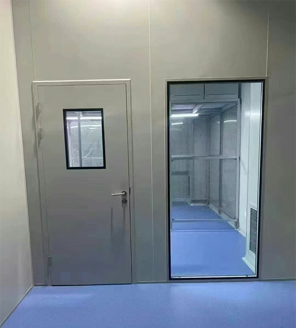 学校教学楼完成白河防火门标准化安装