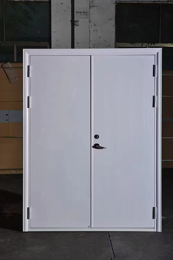 酒店项目完成公共区域白河防火门布设